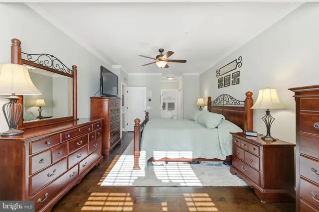 $460,000 | 15110 Heather Mill Lane, Unit 305, Haymarket, VA 20169