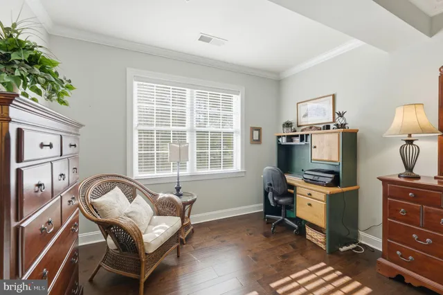 $460,000 | 15110 Heather Mill Lane, Unit 305, Haymarket, VA 20169