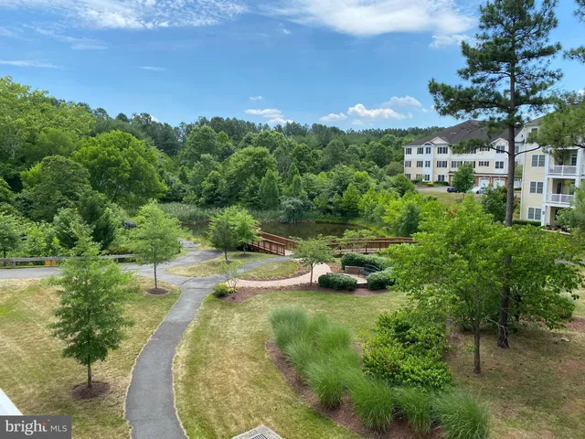 $460,000 | 15110 Heather Mill Lane, Unit 305, Haymarket, VA 20169