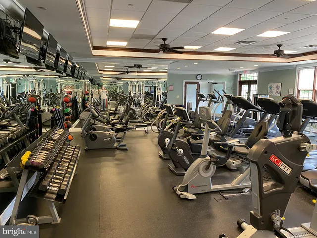 $460,000 | 15110 Heather Mill Lane, Unit 305, Haymarket, VA 20169