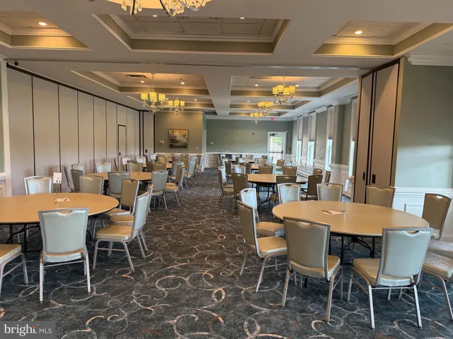 $460,000 | 15110 Heather Mill Lane, Unit 305, Haymarket, VA 20169