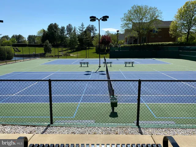 $460,000 | 15110 Heather Mill Lane, Unit 305, Haymarket, VA 20169