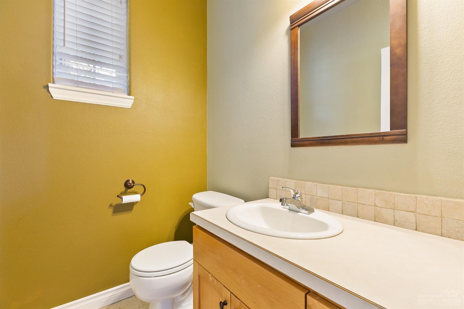 1273 Southwest Rimrock Way Redmond, OR 97756 - Photo 12 of 24 Additional Photo