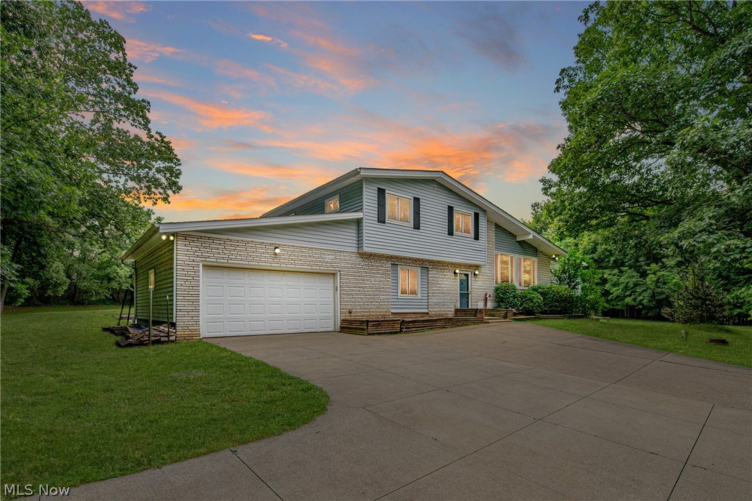 18319 Benbow Road Strongsville, OH 44136 - Photo 1 of 35 Gallery Image 1
