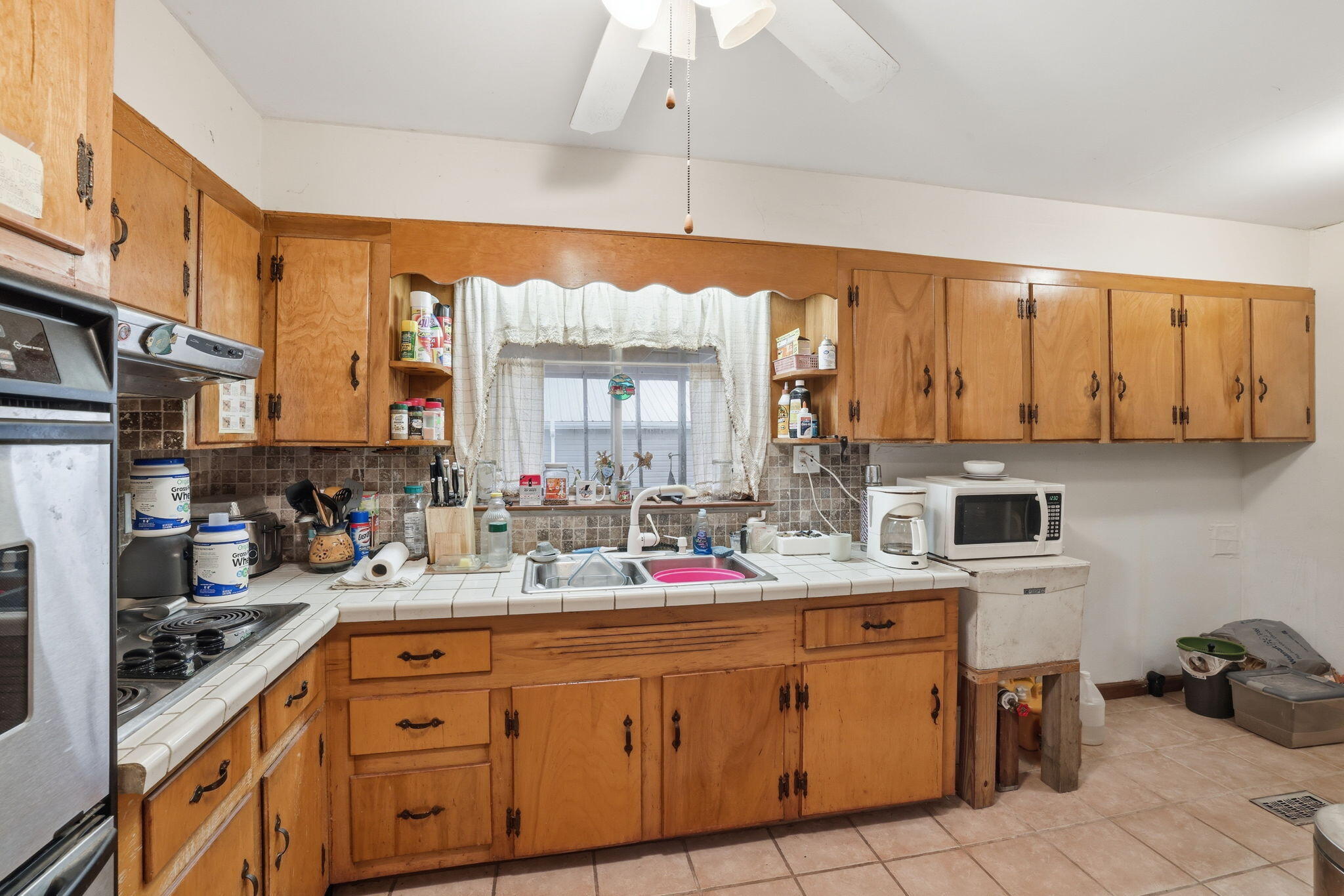 5010 Kenner Avenue Red Bank, TN 37415 - Photo 14 of 27 Cozy kitchen