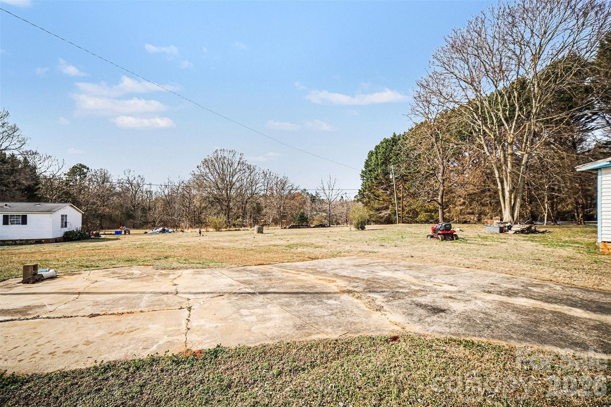 5191 State Rd S-46-557 Clover, SC 29710 - Photo 3 of 24