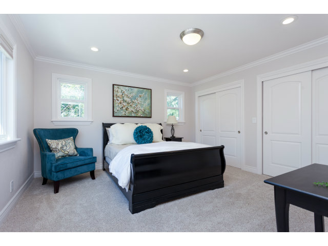 939 Clinton Road Los Altos, CA 94024 - Photo 8 of 17 Gallery Image 8