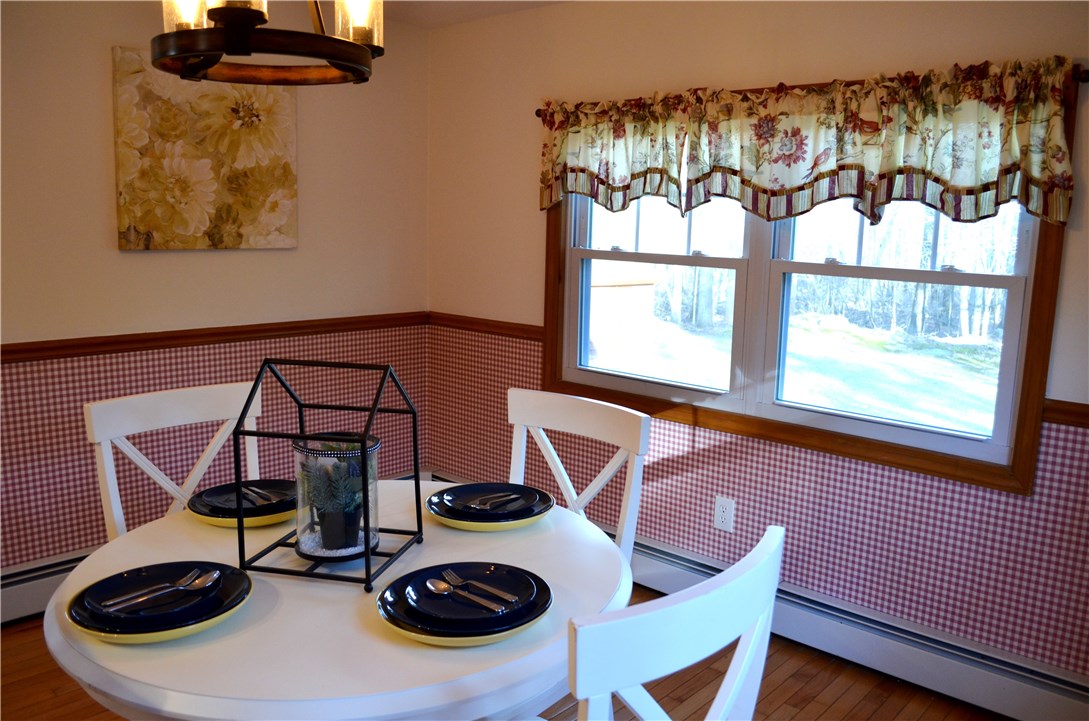 22 Weaver Hill Road Coventry, RI 02816 - Photo 8 of 41