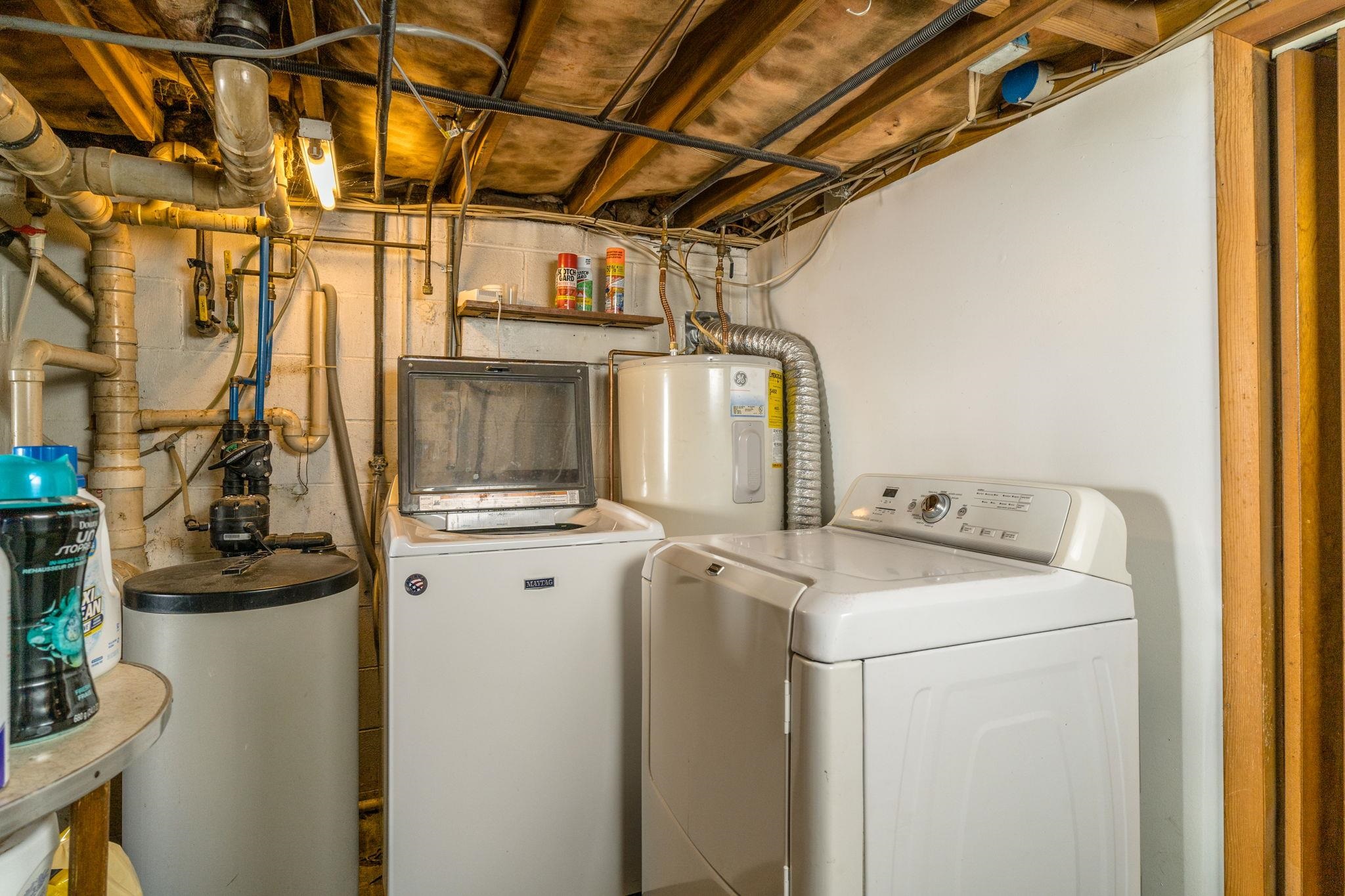 3154 Layman Trestle Road Harrisonburg, VA 22802 - Photo 13 of 30 a utility room with dryer and washer