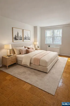 $2,000 | 39 East 39th Street, Unit 2L, Paterson, NJ 07514