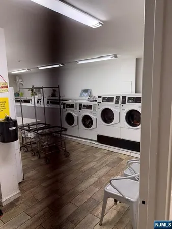 $2,000 | 39 East 39th Street, Unit 2L, Paterson, NJ 07514