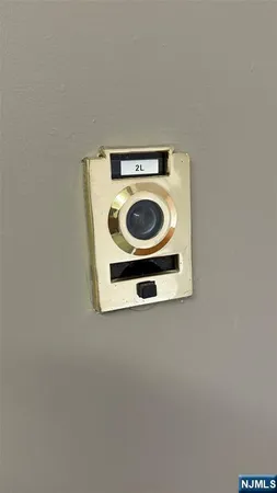 $2,000 | 39 East 39th Street, Unit 2L, Paterson, NJ 07514