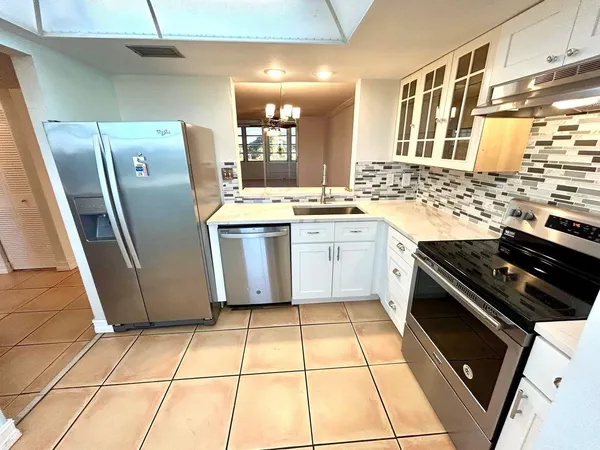 $1,595 | 7608 Northwest 18th Street, Unit 403, Margate, FL 33063