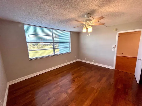 $1,595 | 7608 Northwest 18th Street, Unit 403, Margate, FL 33063