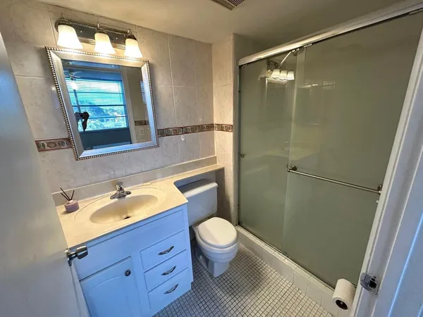 $1,595 | 7608 Northwest 18th Street, Unit 403, Margate, FL 33063