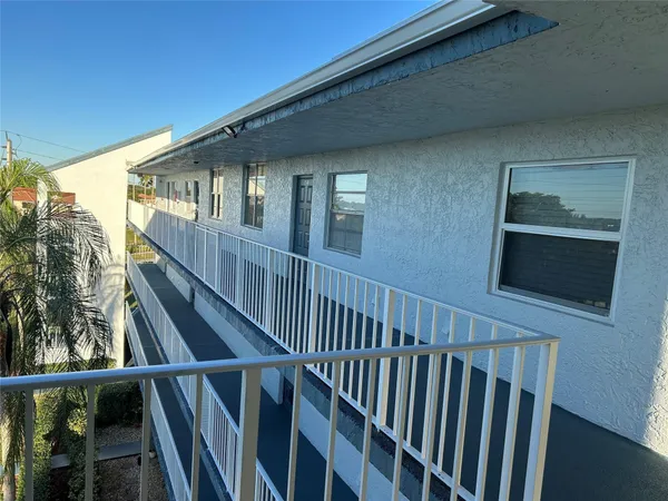$1,595 | 7608 Northwest 18th Street, Unit 403, Margate, FL 33063