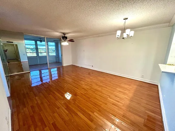 $1,595 | 7608 Northwest 18th Street, Unit 403, Margate, FL 33063