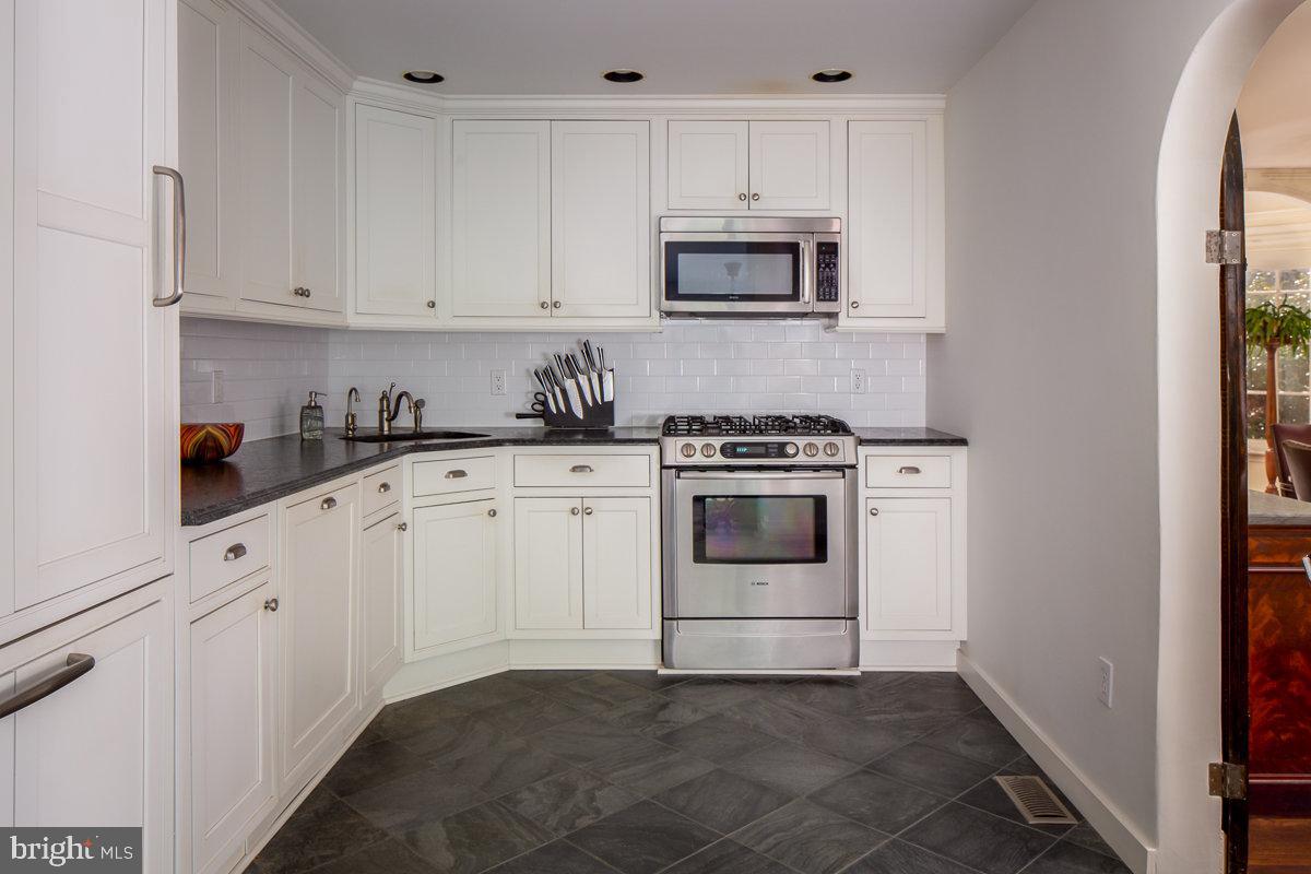 218 Fairview Road Narberth, PA 19072 - Photo 13 of 31 Kitchen
