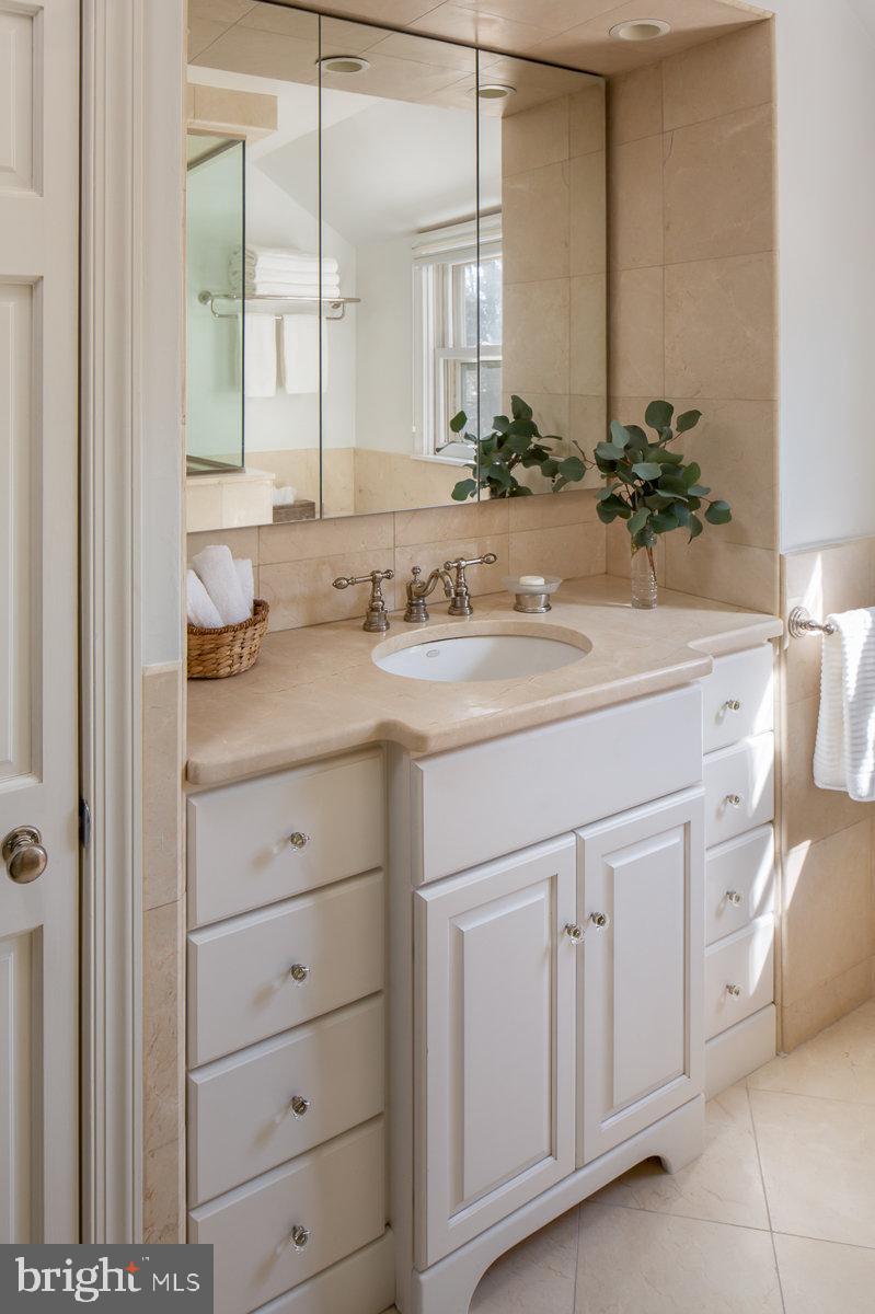 218 Fairview Road Narberth, PA 19072 - Photo 25 of 31 Marble hall bath