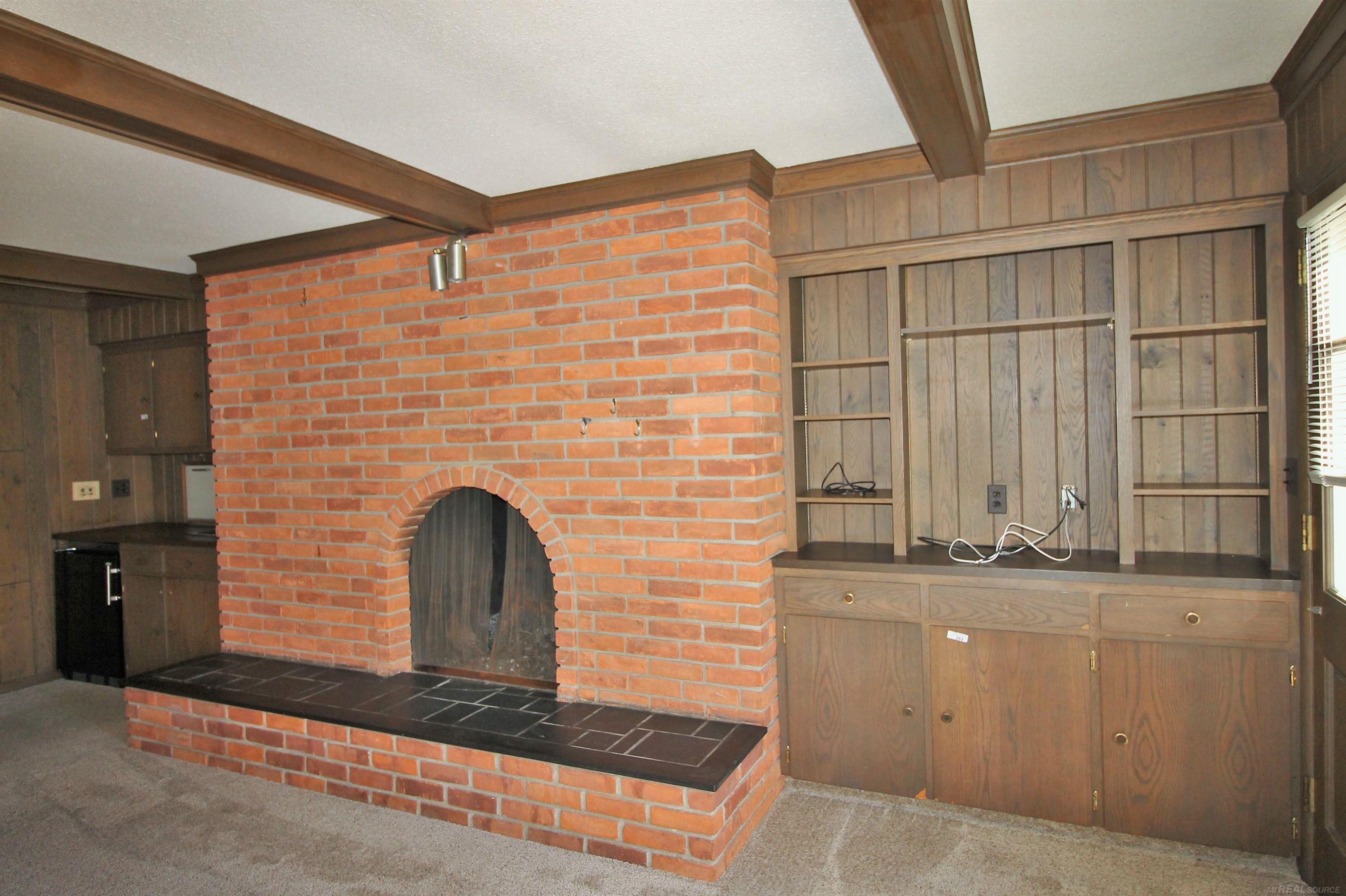 1341 Devonshire Road Grosse Pointe Park, MI 48230 - Photo 16 of 68
