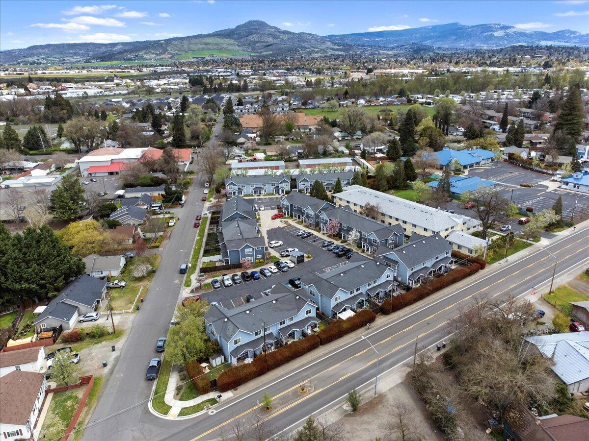 450 Midway Road, Unit 25 Medford, OR 97501 - Photo 24 of 24 24-450 Midway Rd Unit 25-25