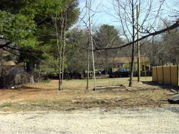 148 A East Dunstable Road Nashua, NH 03062 - Photo 1 of 1