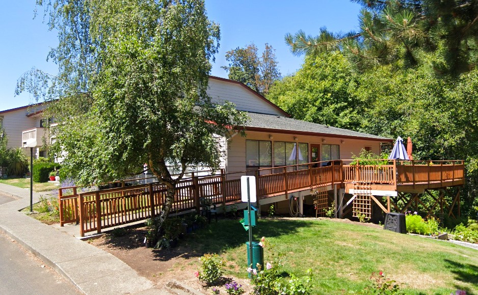 200 High School Road Northeast Bainbridge Island, WA 98110 - Photo 6 of 9