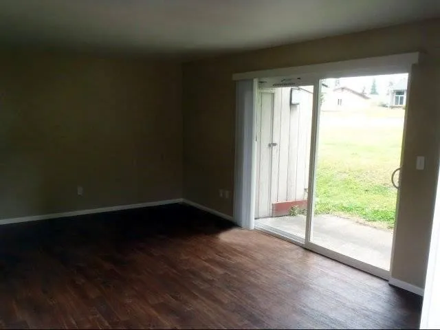 $815 | 200 High School Road Northeast, Bainbridge Island, WA 98110