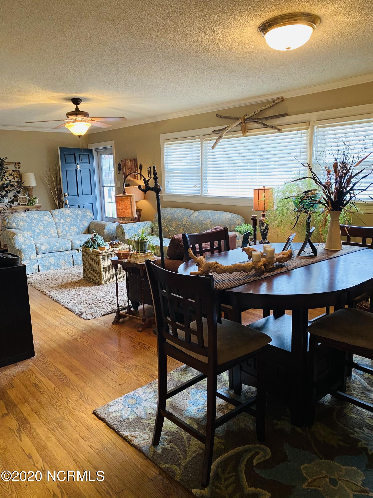 2305 Woodview Road Kinston, NC 28504 - Photo 13 of 31 CEDF349C-046F-464B-BE17-CE39929B655A