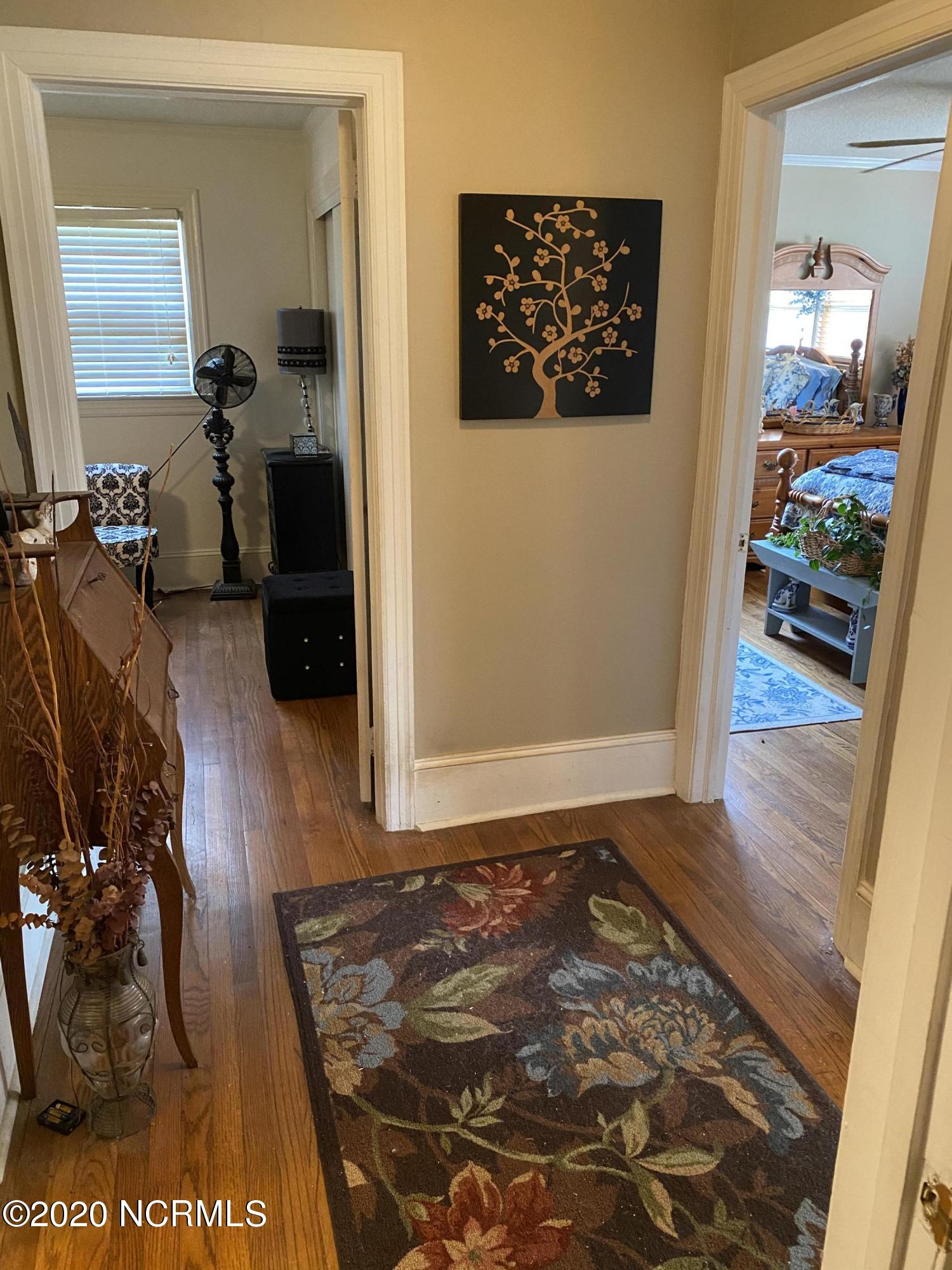 2305 Woodview Road Kinston, NC 28504 - Photo 21 of 31 77277B46-57D5-4408-981D-0C284C001597