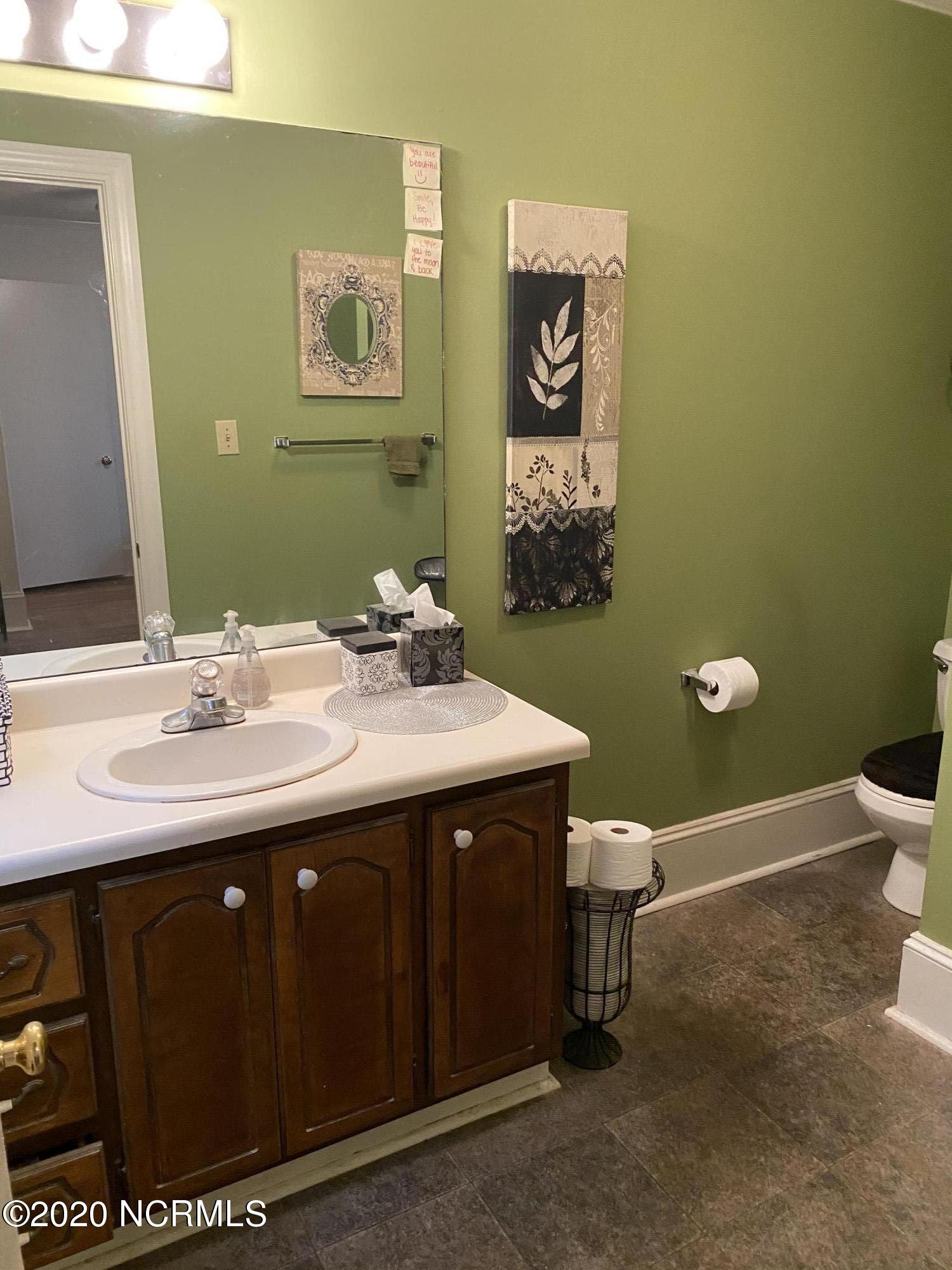 2305 Woodview Road Kinston, NC 28504 - Photo 29 of 31 9AE542F9-A2C9-4F37-8438-1E2011F62820