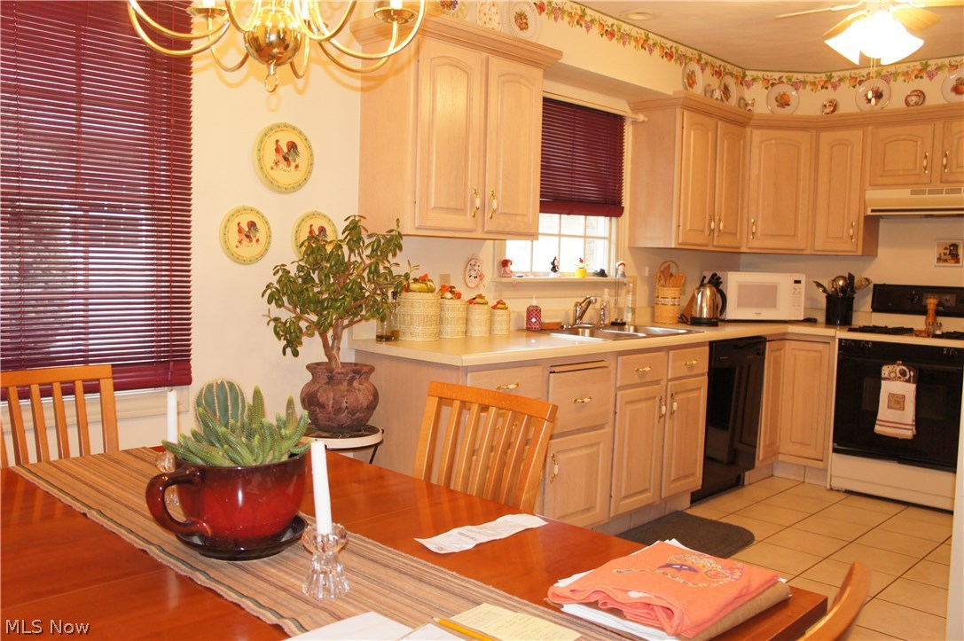 195 Mathews Road, Unit B Youngstown, OH 44512 - Photo 16 of 28 Gallery Image 16