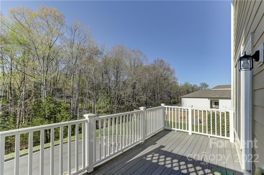 562 6th Baxter Crossing Fort Mill, SC 29708 - Photo 17 of 48 a view of a wooden fence