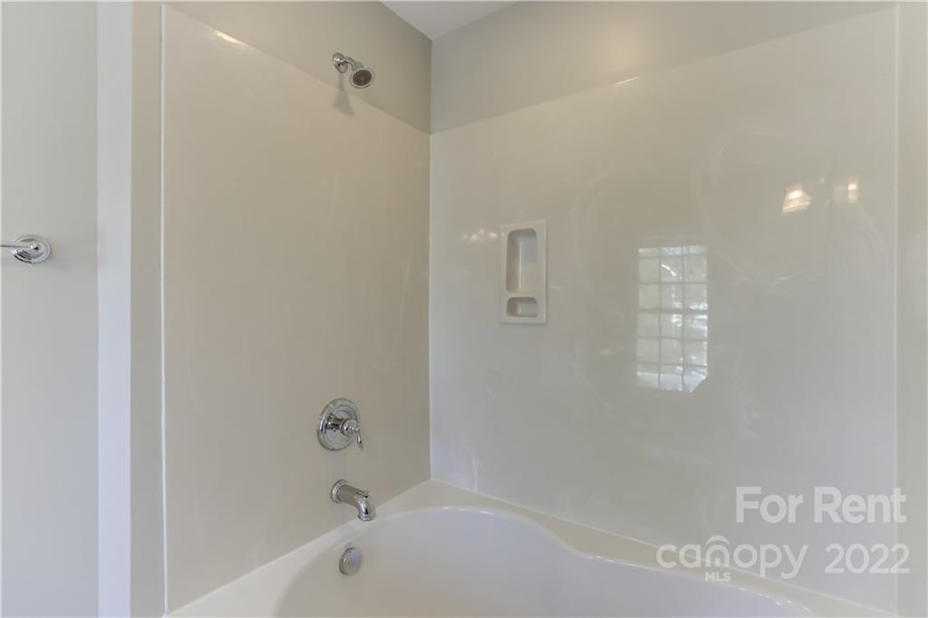 562 6th Baxter Crossing Fort Mill, SC 29708 - Photo 33 of 48 a bathroom with a bathtub