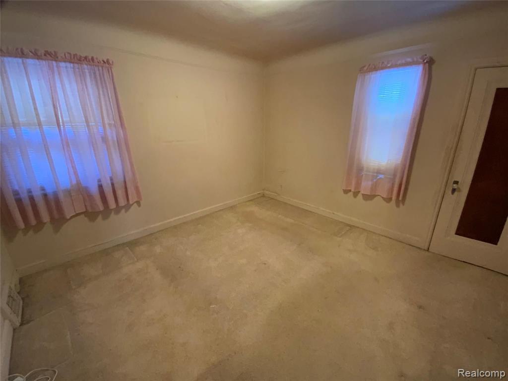 5200 Harvard Road Detroit, MI 48224 - Photo 24 of 56
