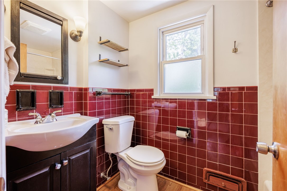 130 Avondale Road Irondequoit, NY 14622 - Photo 12 of 18