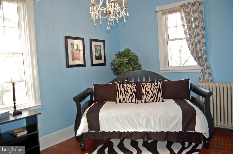7037 Warfield Road Gaithersburg, MD 20882 - Photo 5 of 30 Bedroom