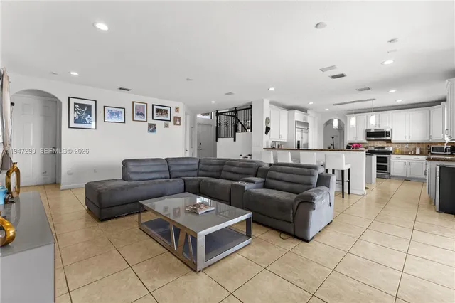 $1,250,000 | 18832 Southwest 77th Court, Cutler Bay, FL 33157