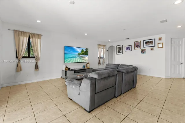 $1,250,000 | 18832 Southwest 77th Court, Cutler Bay, FL 33157