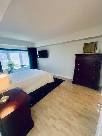 $215,000 | 3303 Grove Avenue, Unit 306, Berwyn, IL 60402