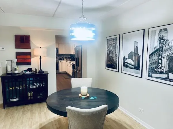 $215,000 | 3303 Grove Avenue, Unit 306, Berwyn, IL 60402