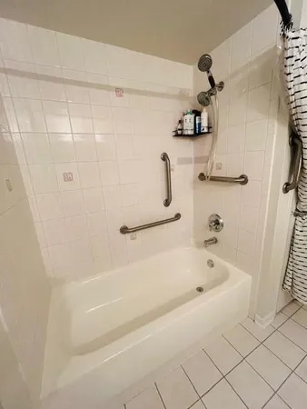 $215,000 | 3303 Grove Avenue, Unit 306, Berwyn, IL 60402