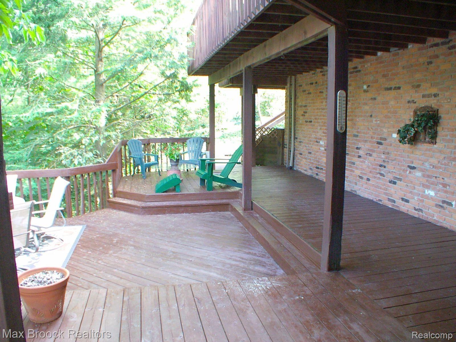 3114 Quail Ridge Circle Rochester, MI 48309 - Photo 44 of 51 Lower level deck