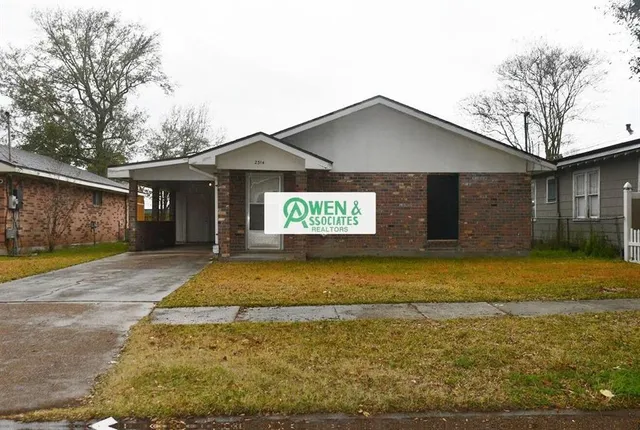 $1,200 | 2314 Elm Street, Lake Charles, LA 70601