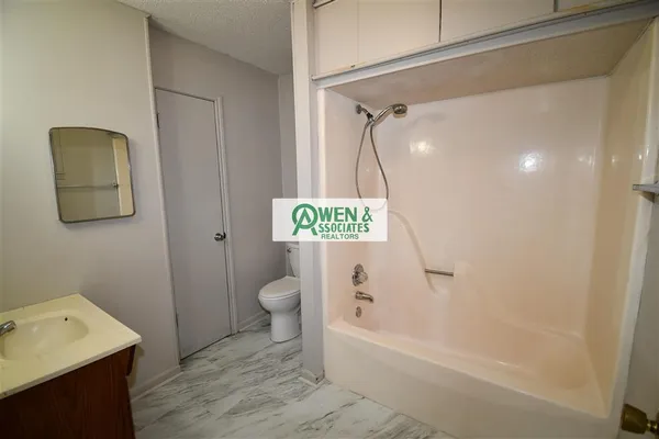 $1,200 | 2314 Elm Street, Lake Charles, LA 70601