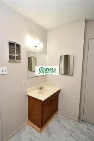 $1,200 | 2314 Elm Street, Lake Charles, LA 70601