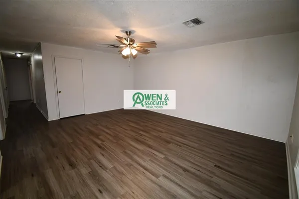 $1,200 | 2314 Elm Street, Lake Charles, LA 70601