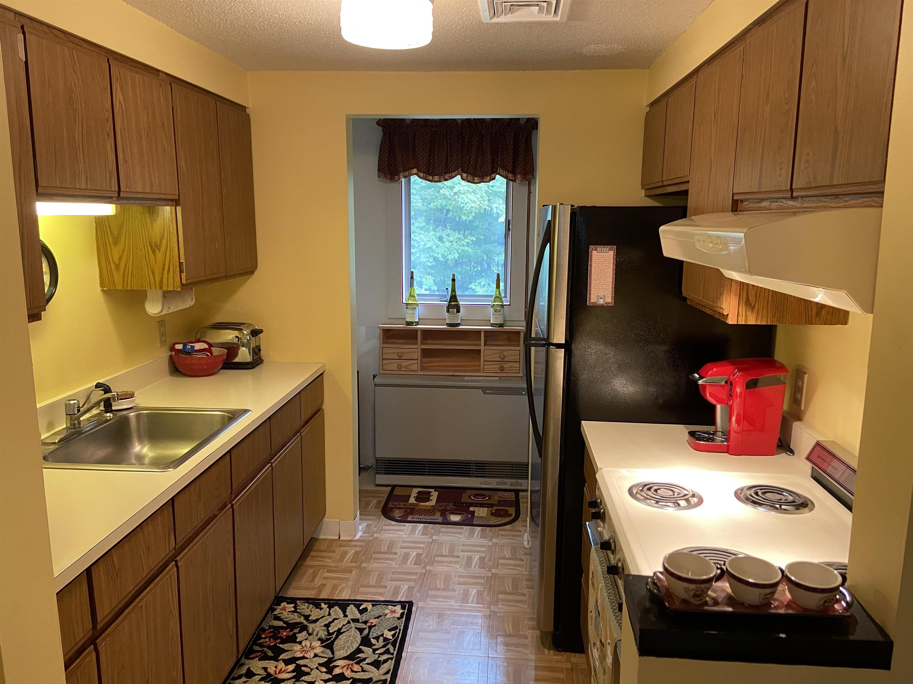 9270 Bourn Brook Road, Unit 70 Manchester Center, VT 05255 - Photo 12 of 22
