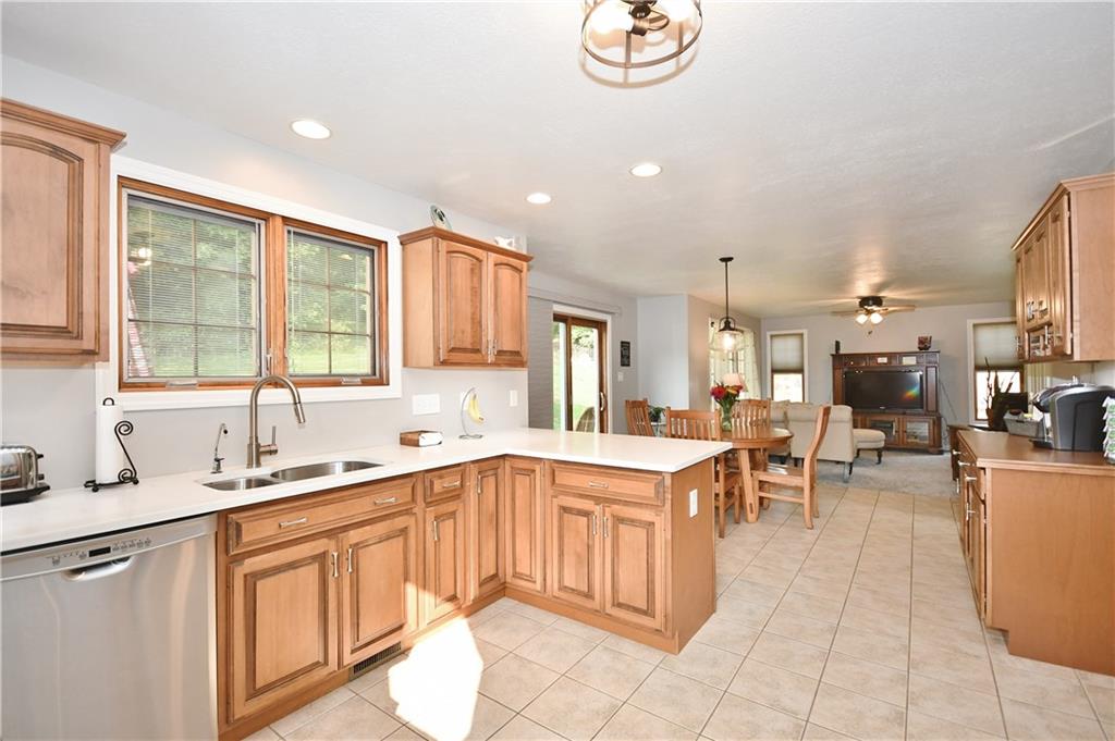 2252 Beams Run Road Clairton, PA 15025 - Photo 6 of 22 Gallery Image 6