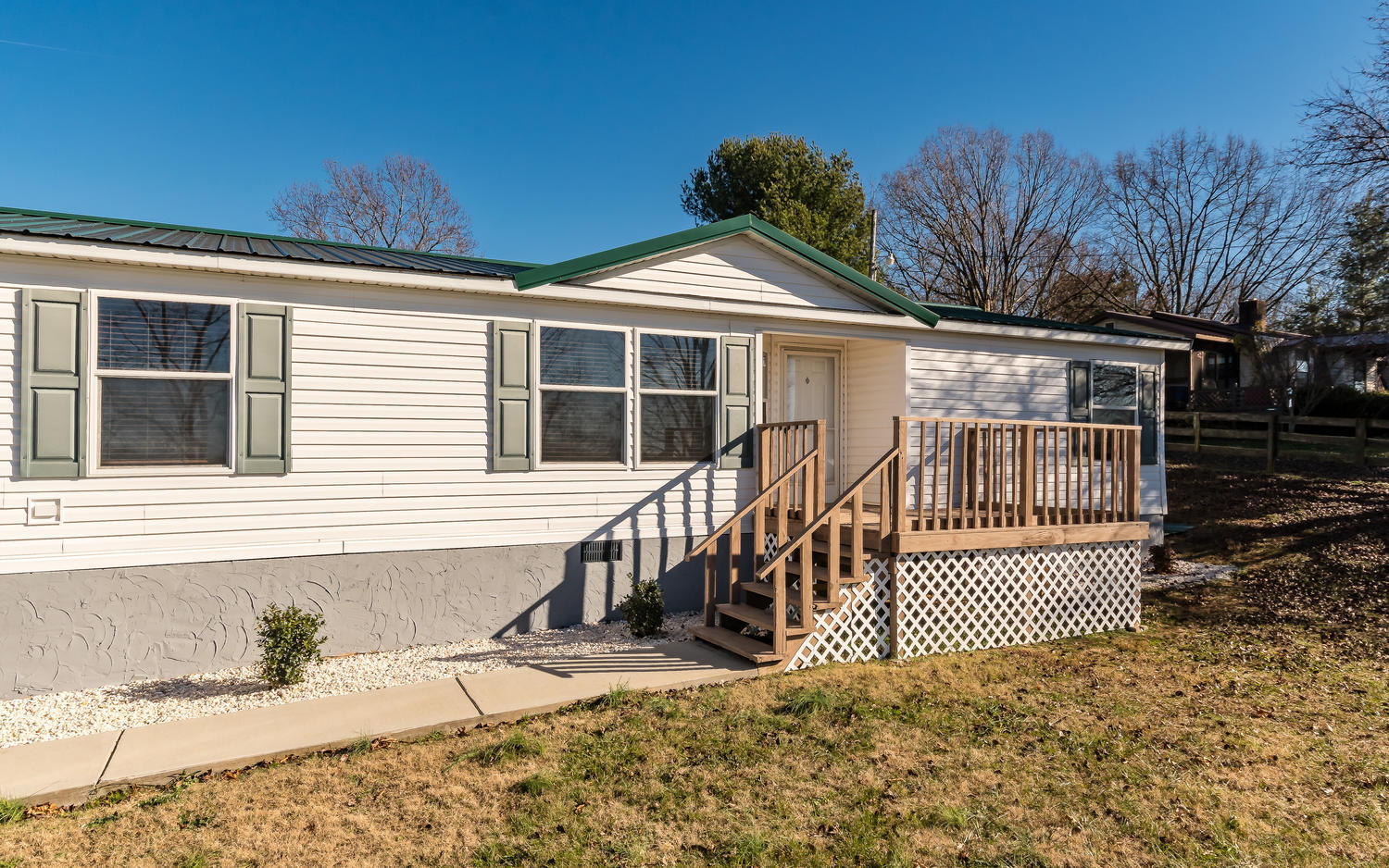17225 Rausin Road Philadelphia, TN 37846 - Photo 4 of 34 Front